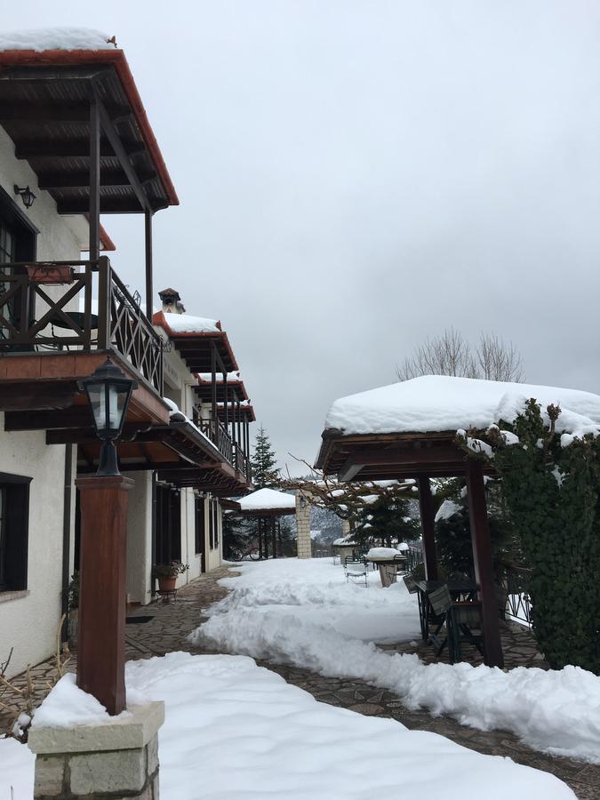 Hotel Makkas Krentis Exterior foto